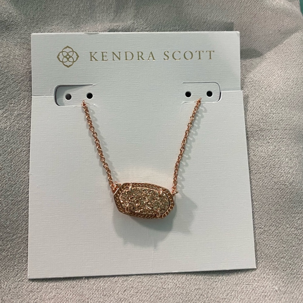 Elisa rose gold pendant necklace in rose gold drusy